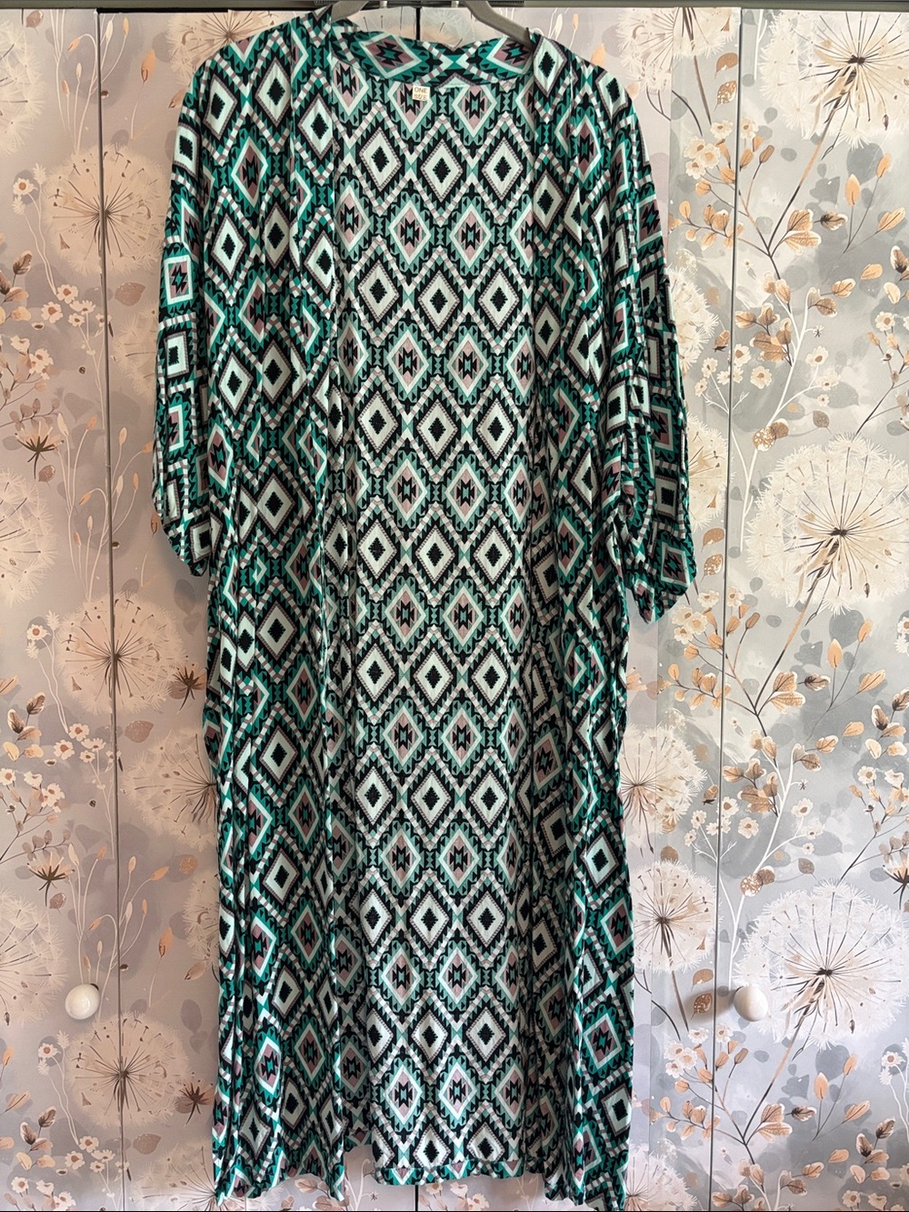 Women's Teal & Black Geometric Cardigan